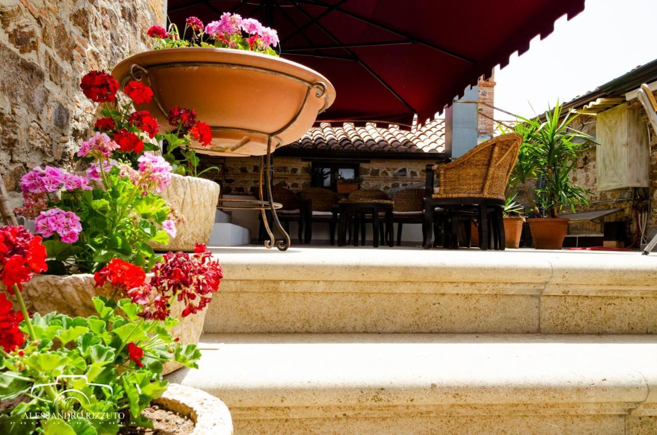 Le Due Torri Bed & Breakfast Filadelfia Dış mekan fotoğraf