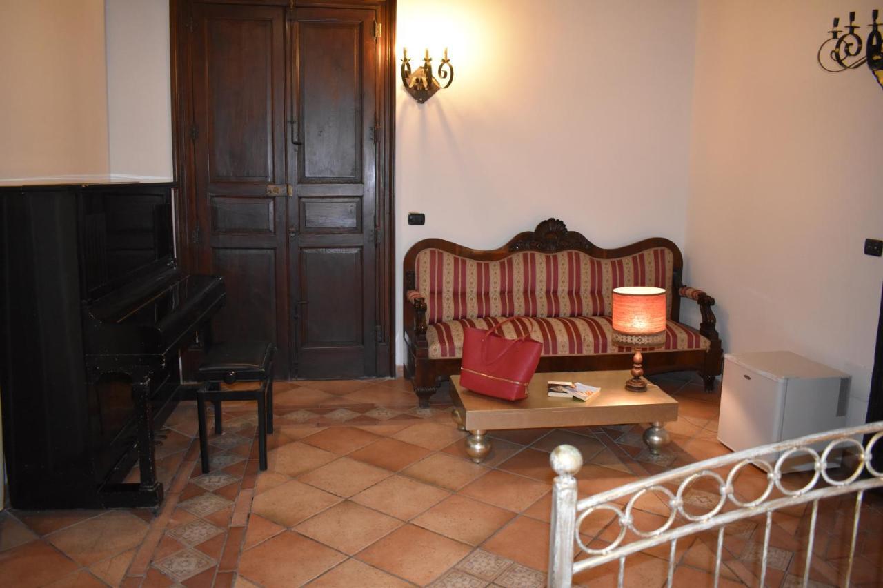 Le Due Torri Bed & Breakfast Filadelfia Dış mekan fotoğraf